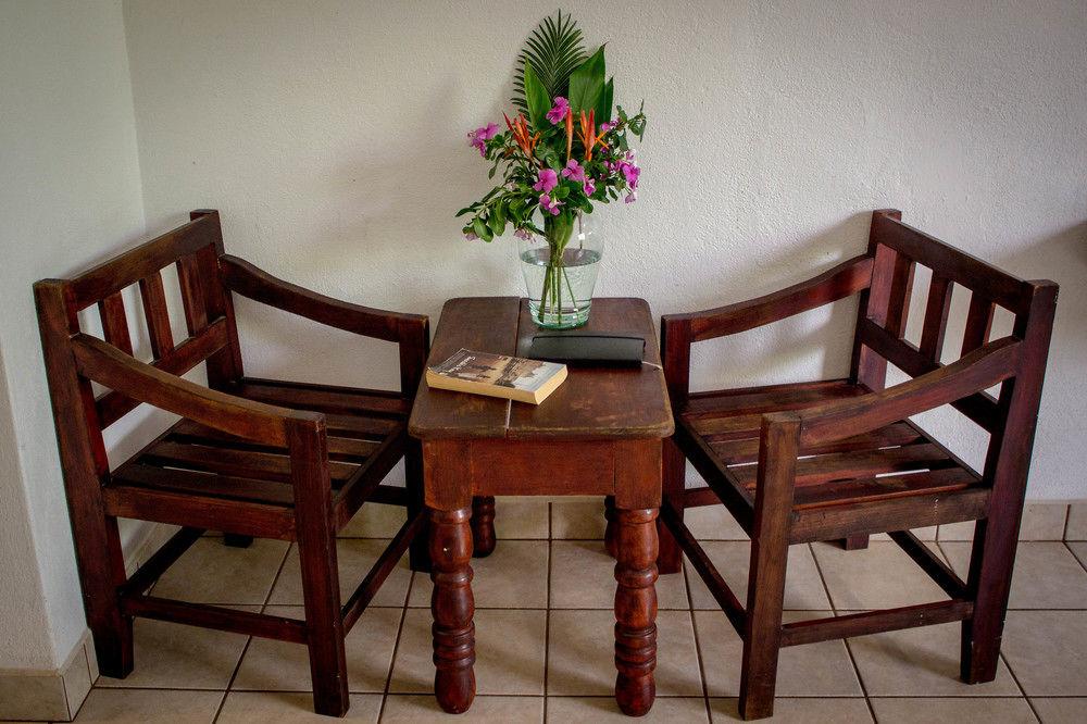 Hotel & Suites Punta Esmeralda ปูแอร์โตเอสกอนดิโด ภายนอก รูปภาพ