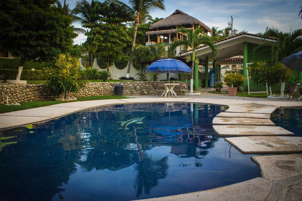 Hotel & Suites Punta Esmeralda ปูแอร์โตเอสกอนดิโด ภายนอก รูปภาพ