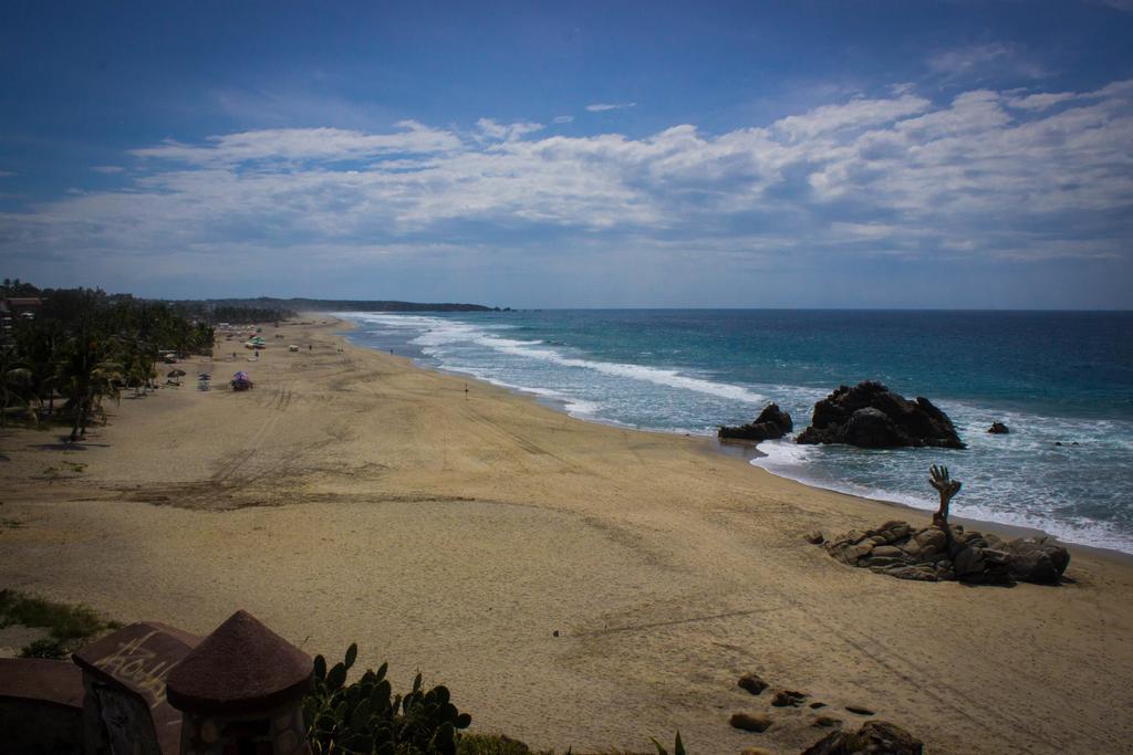 Hotel & Suites Punta Esmeralda ปูแอร์โตเอสกอนดิโด ภายนอก รูปภาพ
